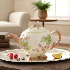Vintage Chelsea Morning Teapot by Hallie Greer Cottagecore Quilted Floral